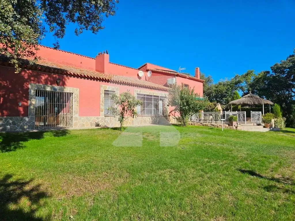 Villa avec balcon à vendre à Raya del Palancar - Guadamonte