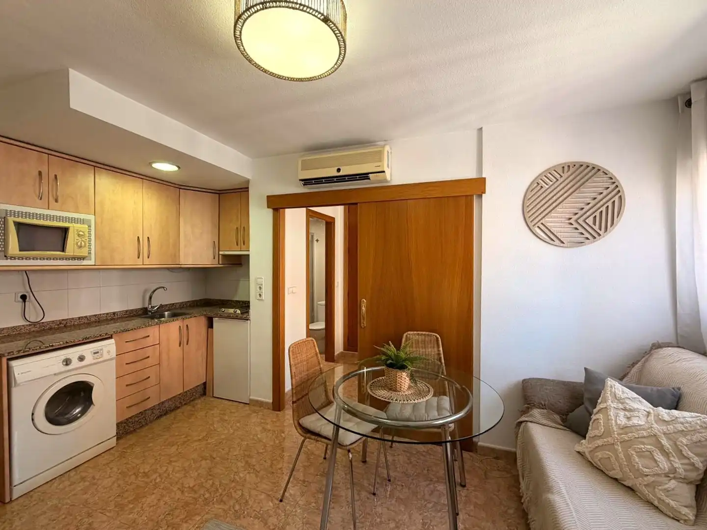 Cuina de Apartament de lloguer en Murcia amb Aire condicionat, Moblat i Rentadora