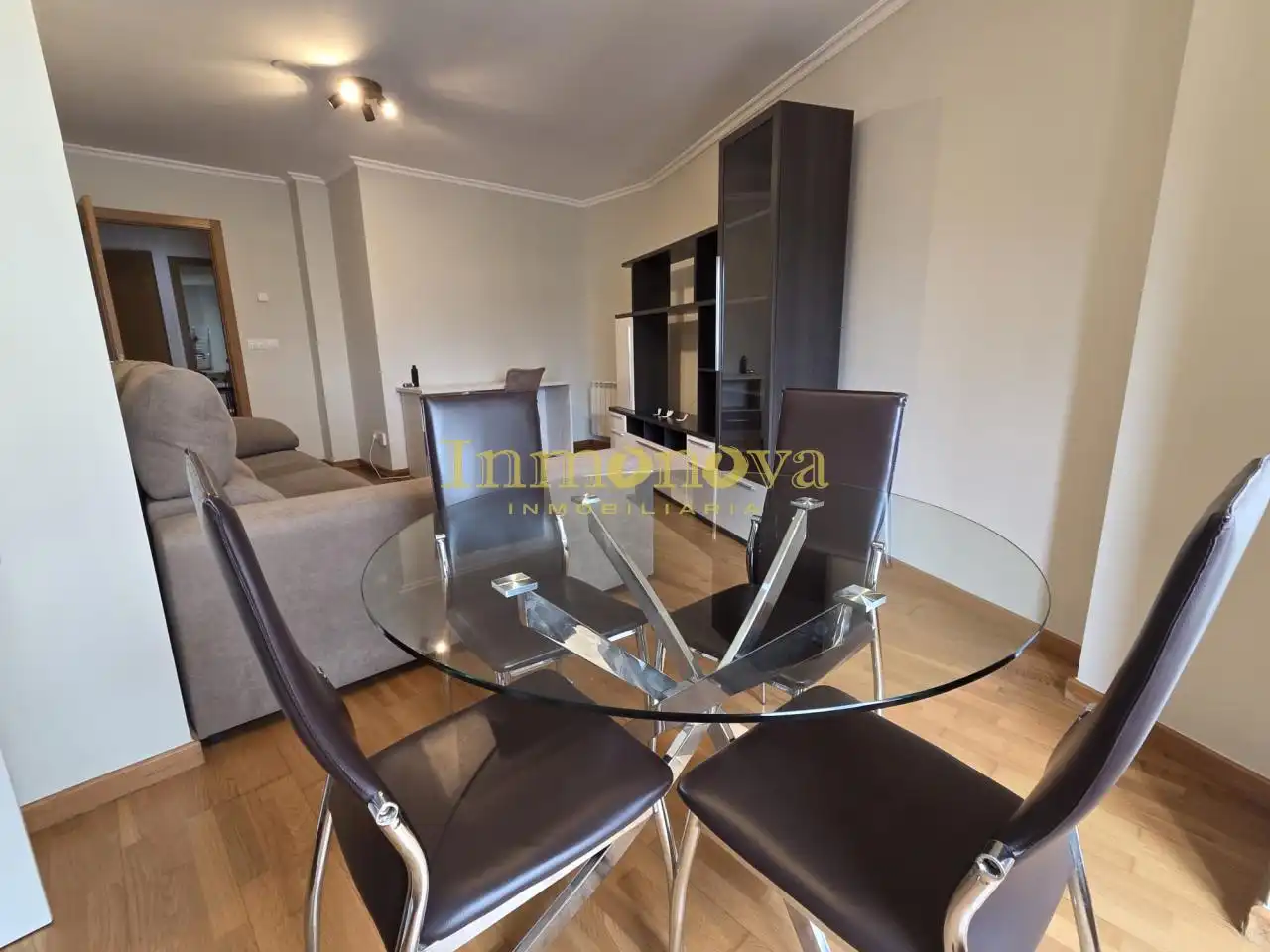 Comedor de Piso en venta en O Porriño   con Calefacción, Trastero y Amueblado