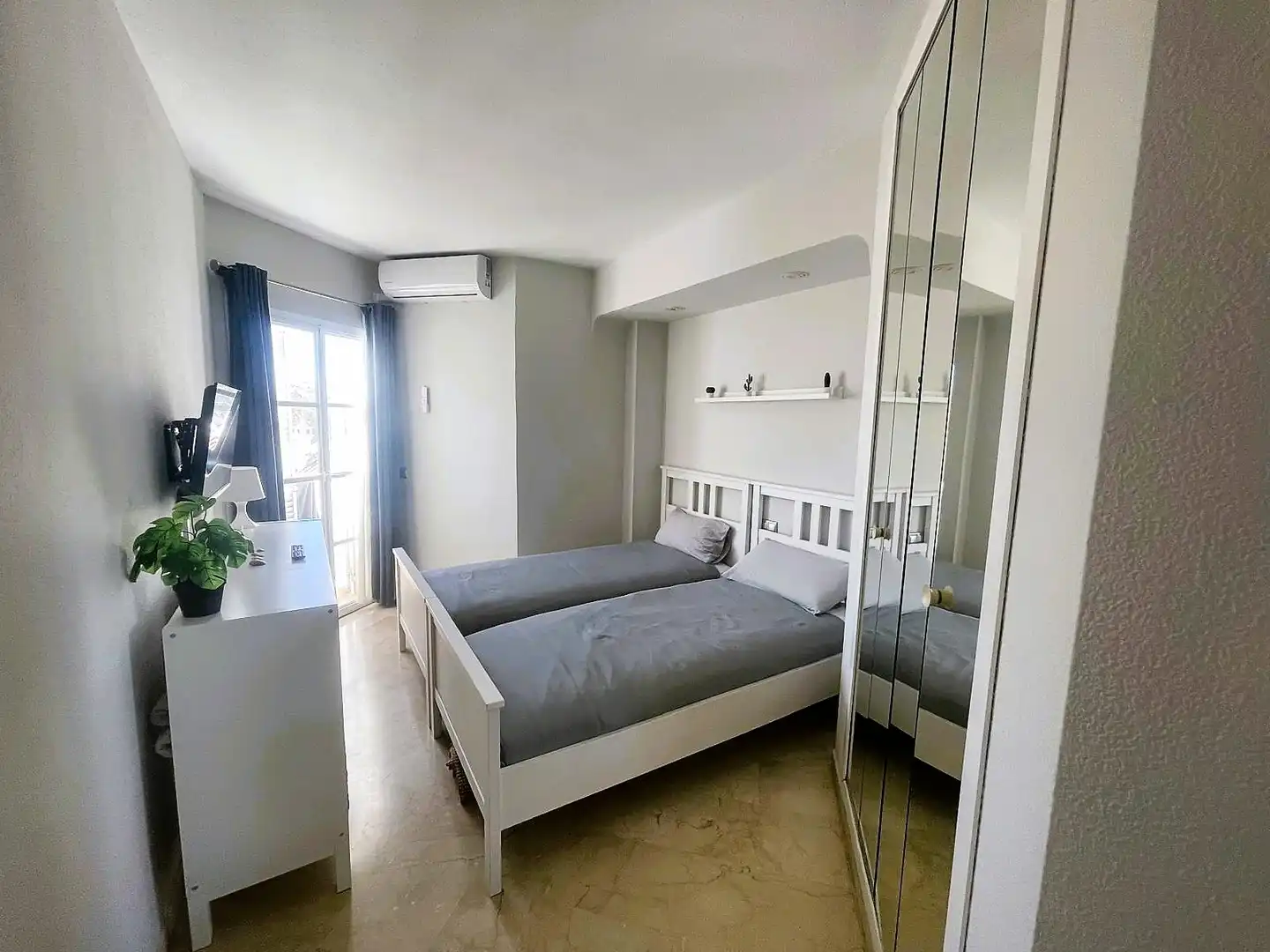 Dormitori de Àtic en venda en Mijas amb Aire condicionat, Terrassa i Moblat