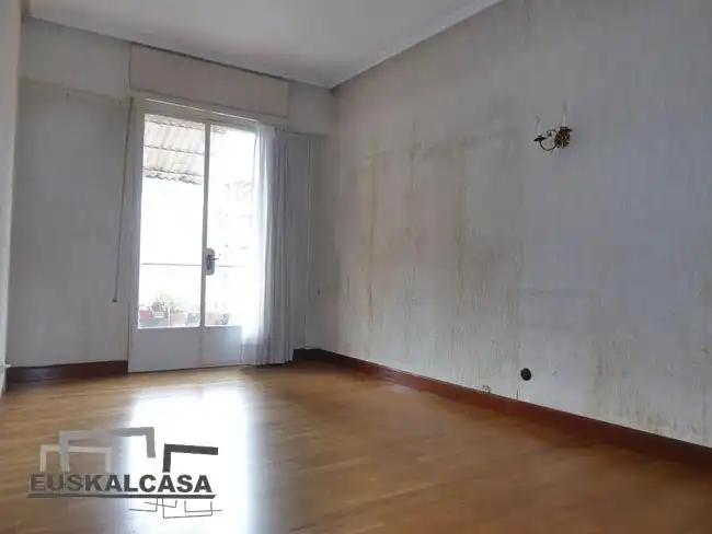 Sala de estar de Piso en venta en Bilbao  con Terraza