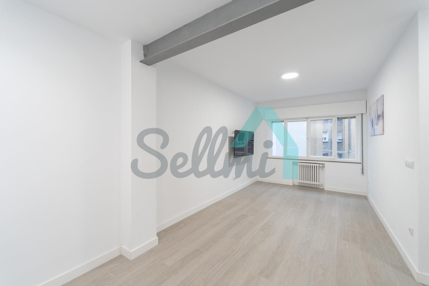 Dormitori de Pis de lloguer en Oviedo  amb Calefacció