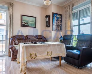 Sala d'estar de Casa o xalet en venda en  Sevilla Capital amb Balcó
