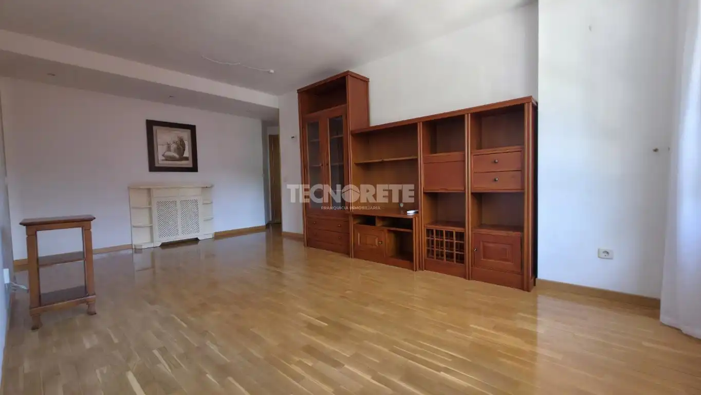 Sala de estar de Piso en venta en Guadalajara con Calefacción y Terraza