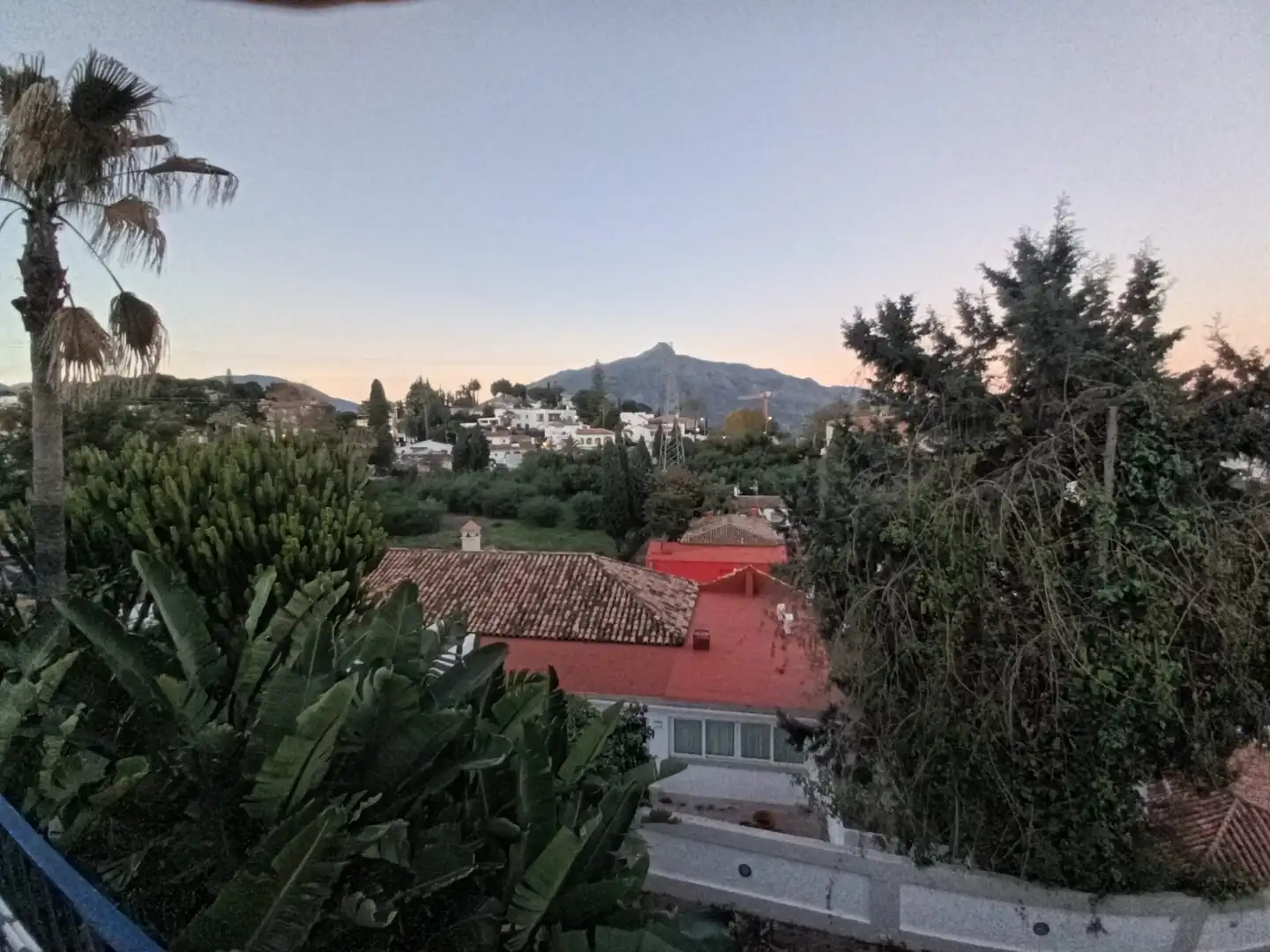 Chalet con piscina en venta en Nueva Andalucía, imagen 2