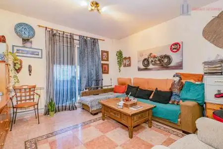 Sala de estar de Casa o chalet en venta en Güevéjar con Calefacción