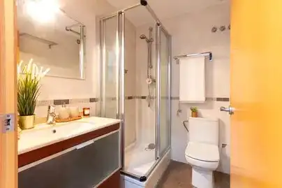 Bany de Dúplex en venda en Terrassa amb Aire condicionat, Parquet i Terrassa