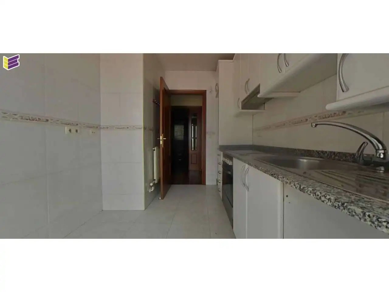 Kitchen of Flat for sale in Vigo   with Heating, Parquet flooring and Storage room