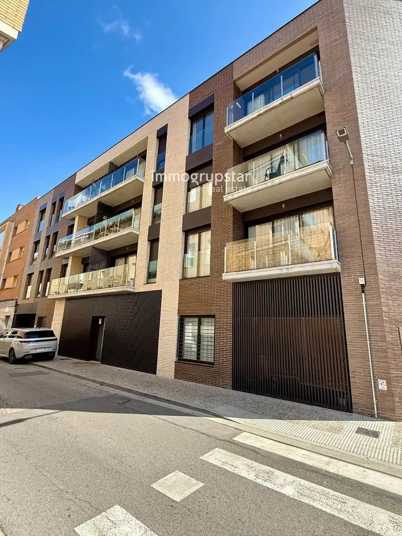 Attic for sale in Santiago, 22, Eixample Sud – Migdia