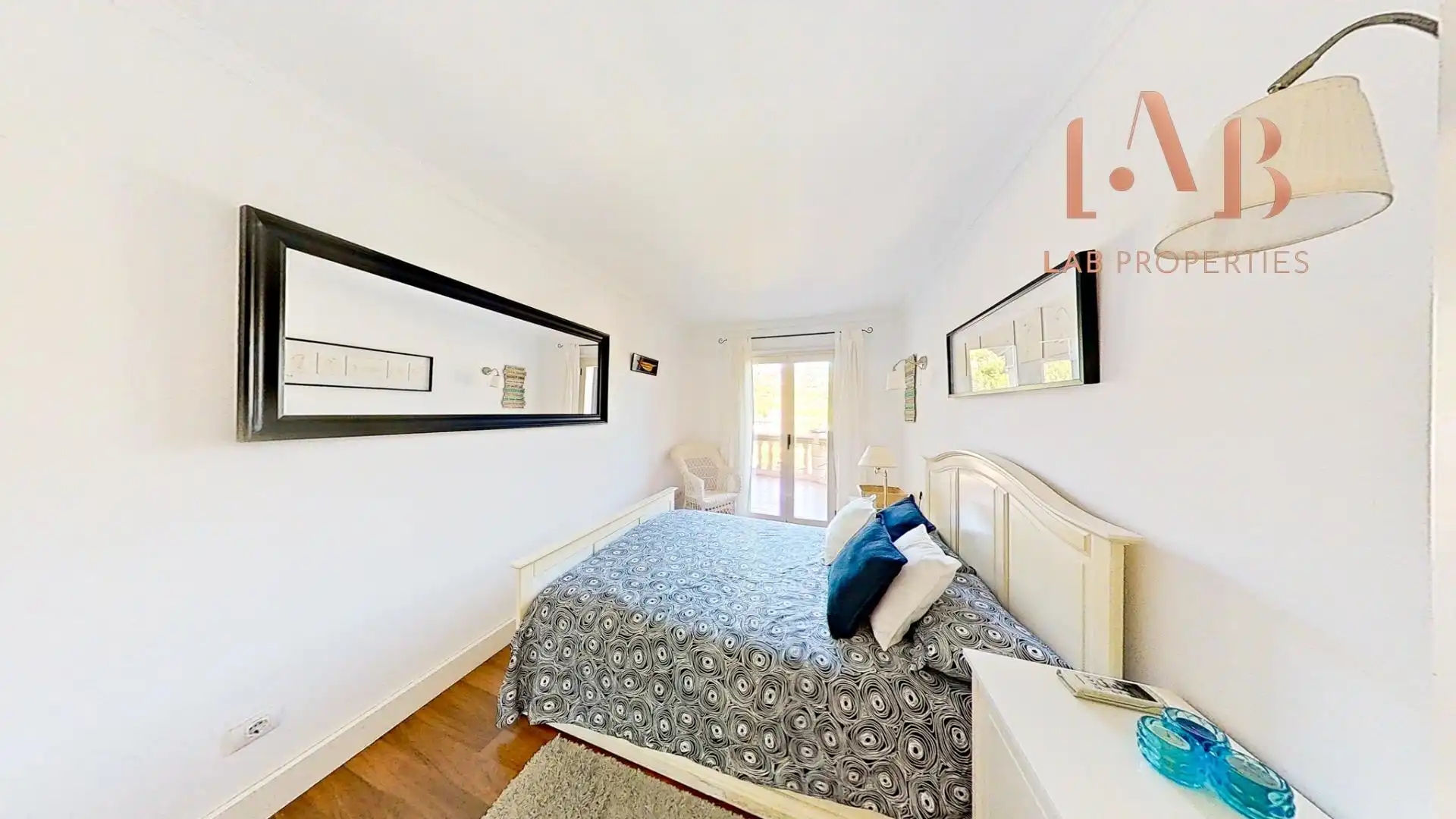 Schlafzimmer von Dachboden zur Miete in Andratx mit Klimaanlage, Heizung und Privatgarten