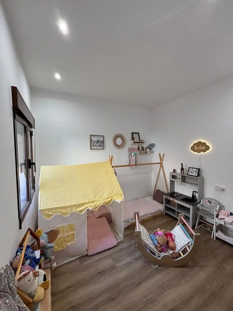 Dormitori de Apartament en venda en Almoradí amb Calefacció i Moblat
