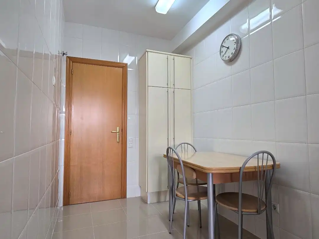 Cuina de Pis en venda en Castelldefels amb Aire condicionat, Terrassa i Balcó