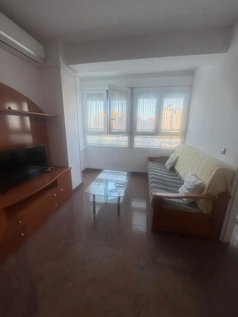 Apartamento de alquiler en Almería, Almería