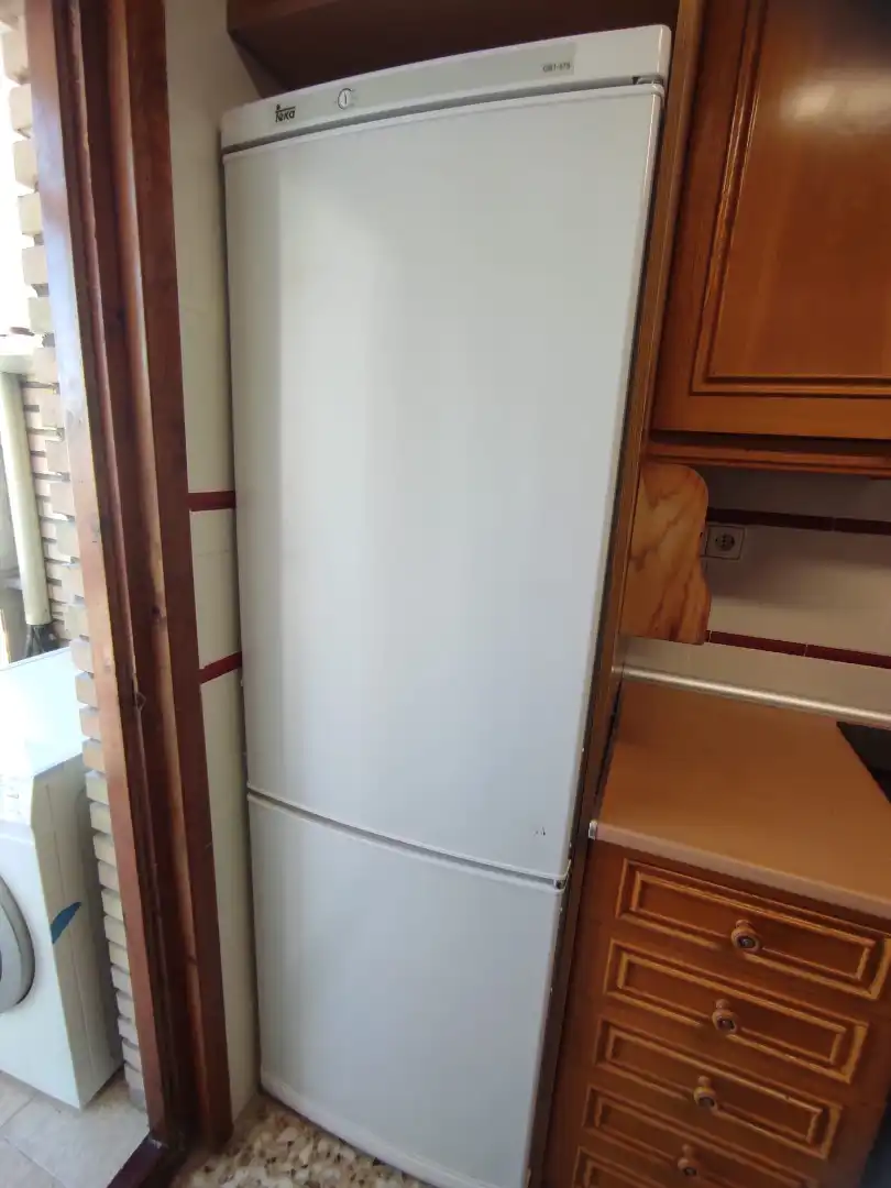 Kitchen of Flat for sale in Zaragoza  with Air Conditioner, Heating and Oven