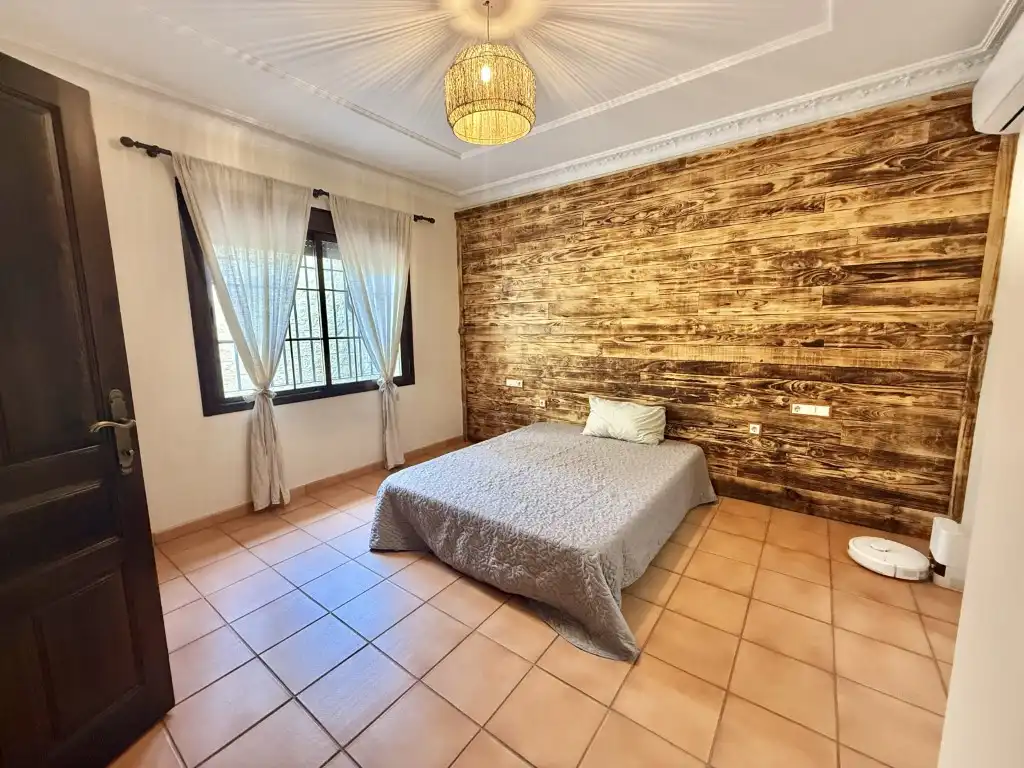 Habitación de Casa o chalet en venta en Carmona con Aire acondicionado y Amueblado