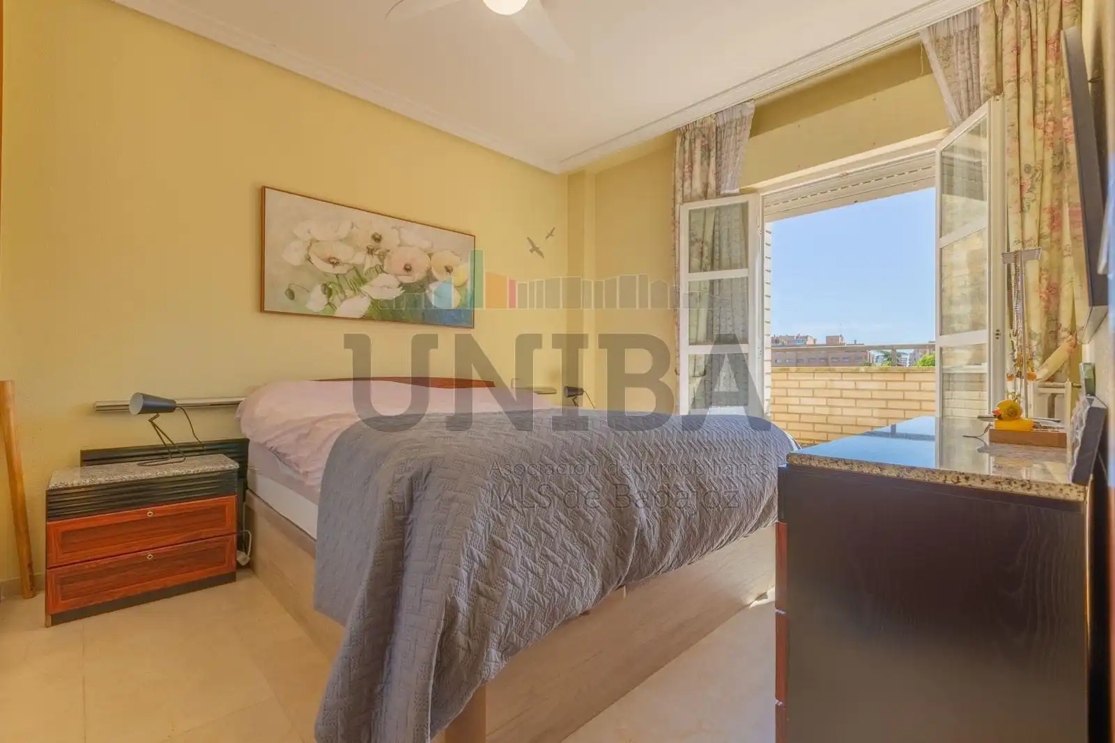 Schlafzimmer von Wohnung zum Verkauf in Badajoz mit Klimaanlage, Heizung und Terrasse