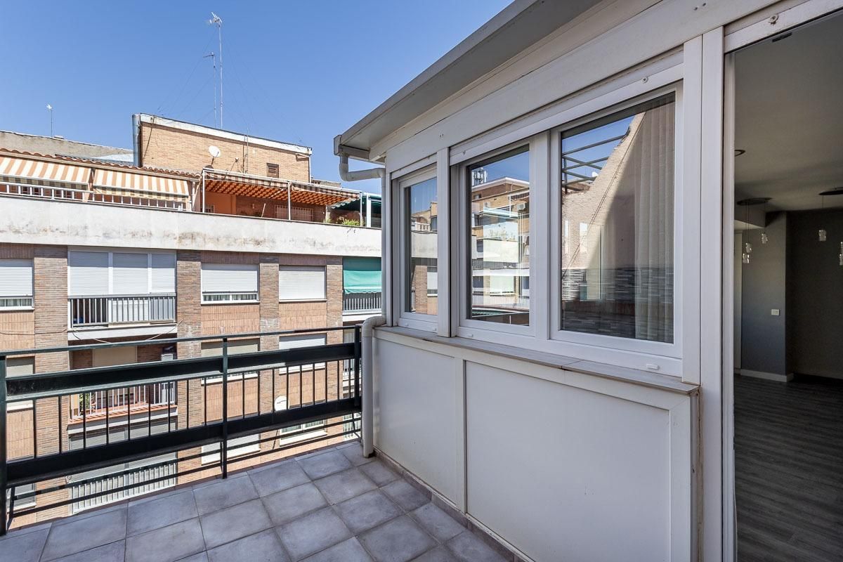 Balcony of Flat for sale in  Granada Capital  with Air Conditioner, Heating and Terrace