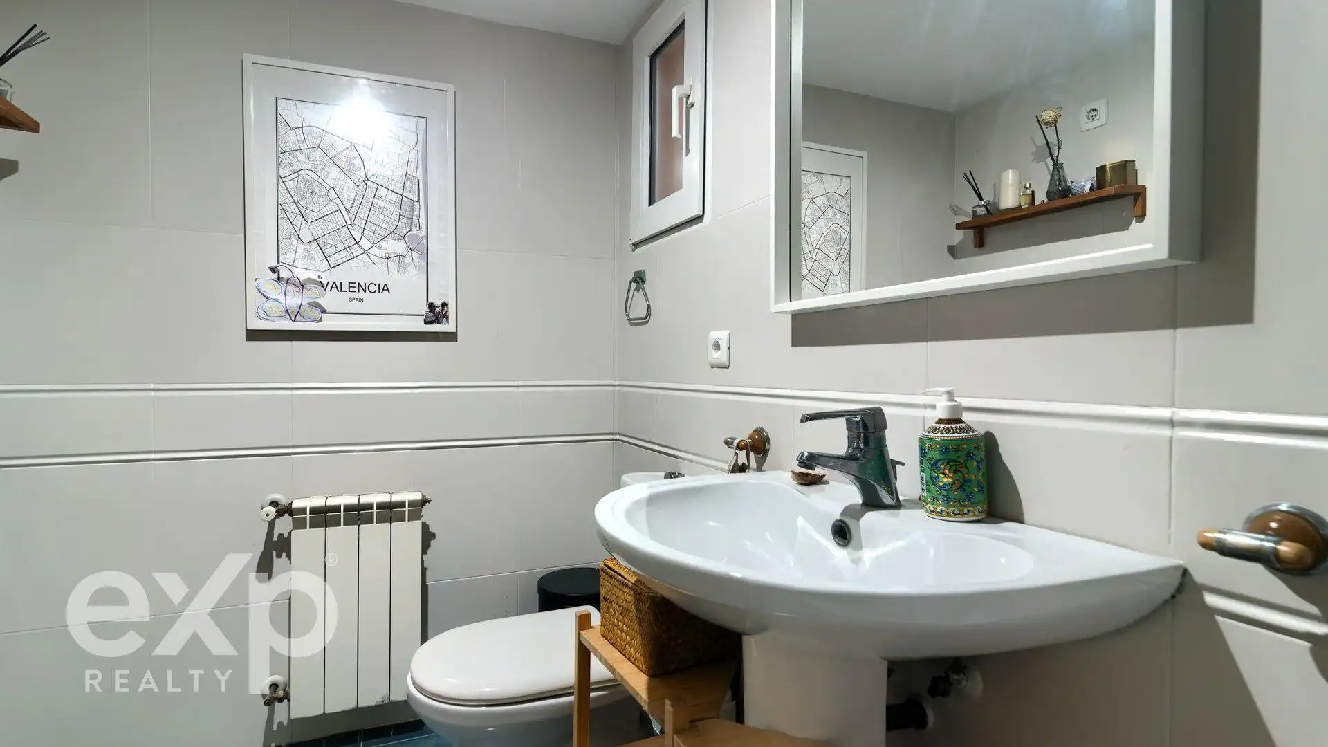 Baño de Casa o chalet en venta en Godella con Aire acondicionado, Calefacción y Jardín privado
