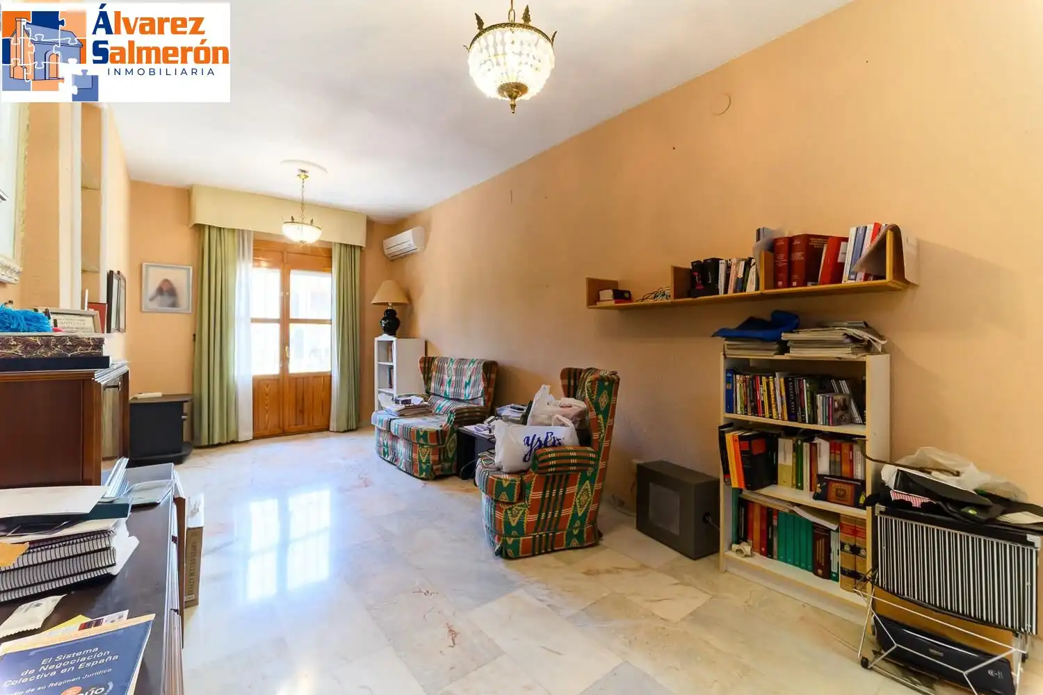 Sala de estar de Casa o chalet en venta en Albolote con Piscina