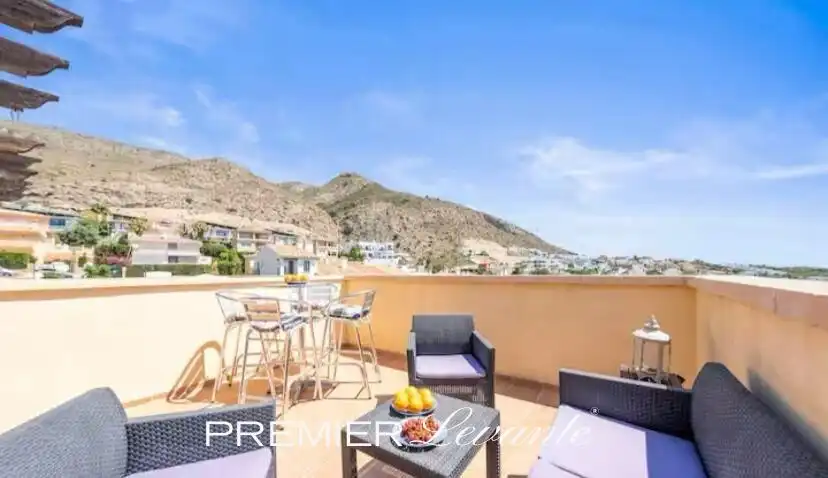 Reihenhaus mit Pool zum Verkauf in Golf Bahía, imagen 8