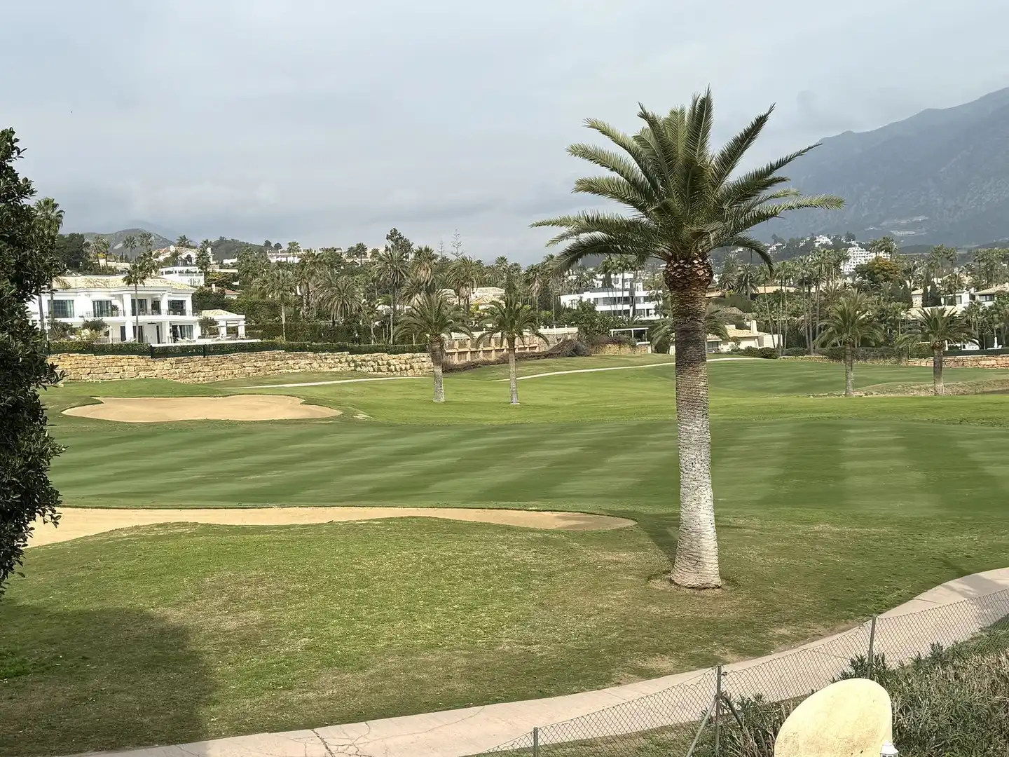 Vista exterior de Dúplex en venta en Marbella con Aire acondicionado, Terraza y Amueblado