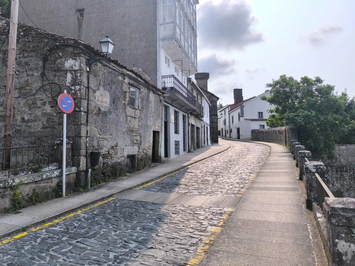 Vista exterior de Casa o chalet en venta en Santiago de Compostela  con Terraza