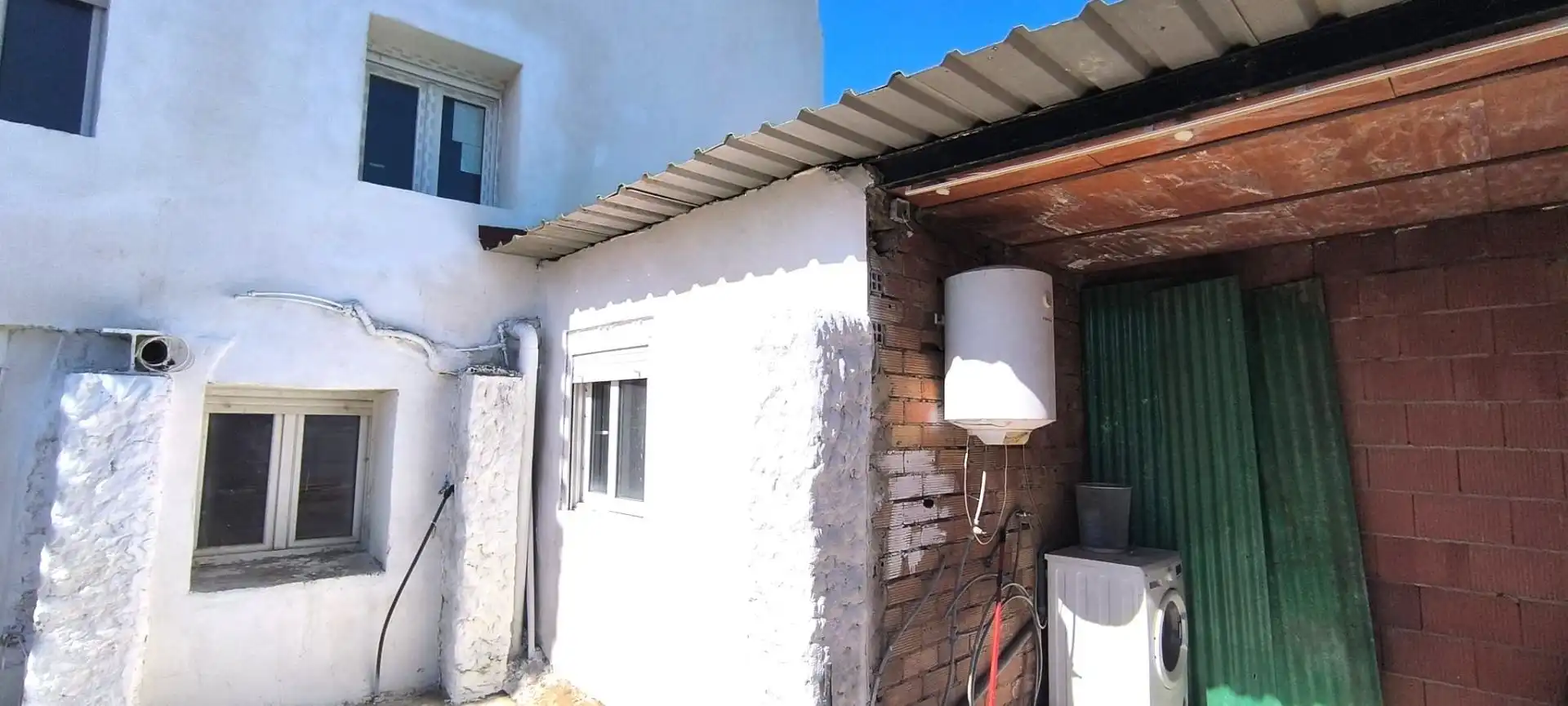 Vista exterior de Finca rústica en venda en El Villar de Arnedo amb Jardí privat, Terrassa i Traster