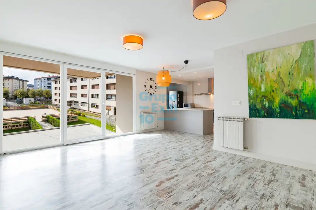 Sala de estar de Piso en venta en Zarautz, Gipuzkoa
