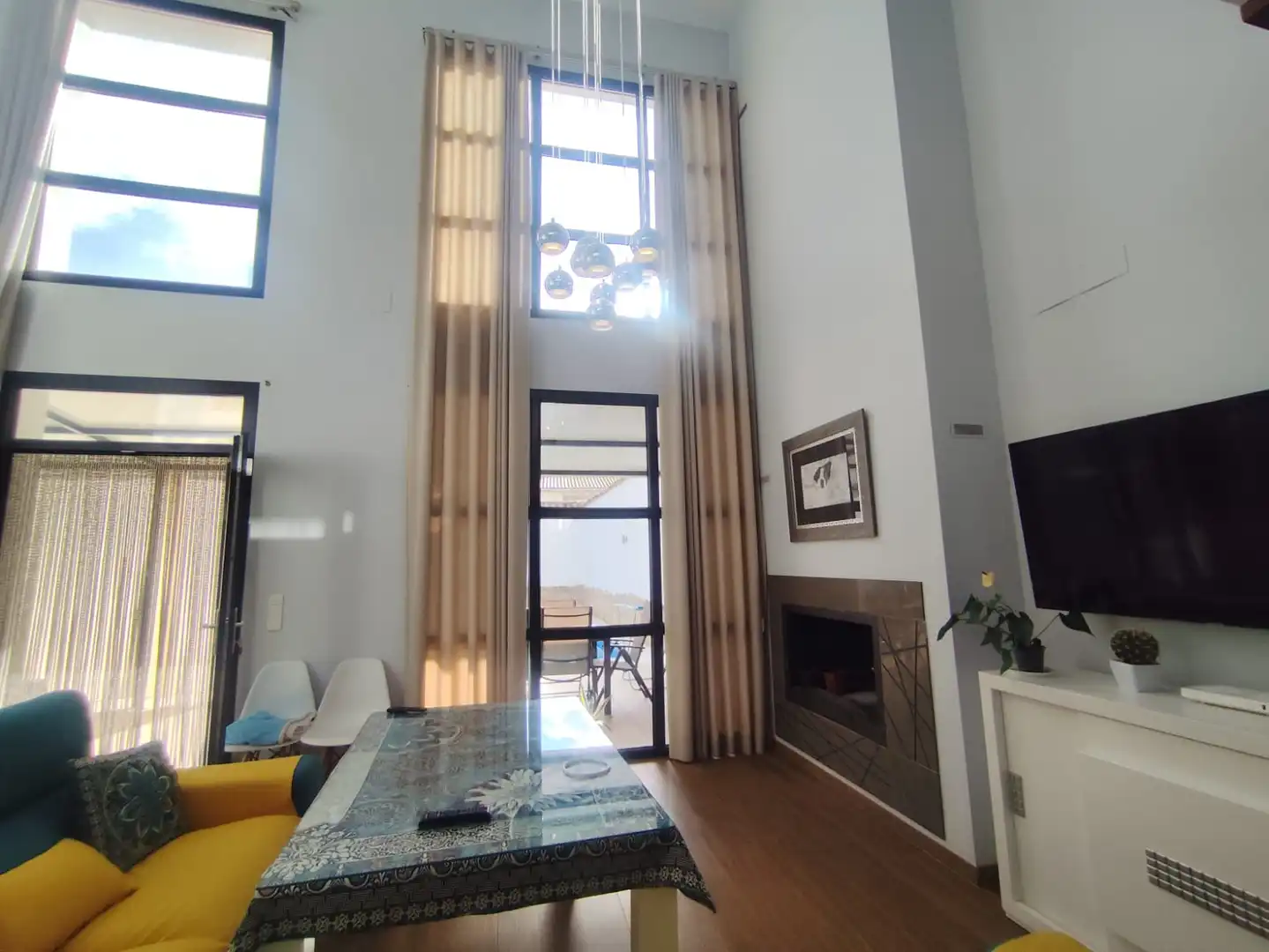 Living room of Houses for sale in Úbeda  with Air Conditioner, Heating and Parquet flooring