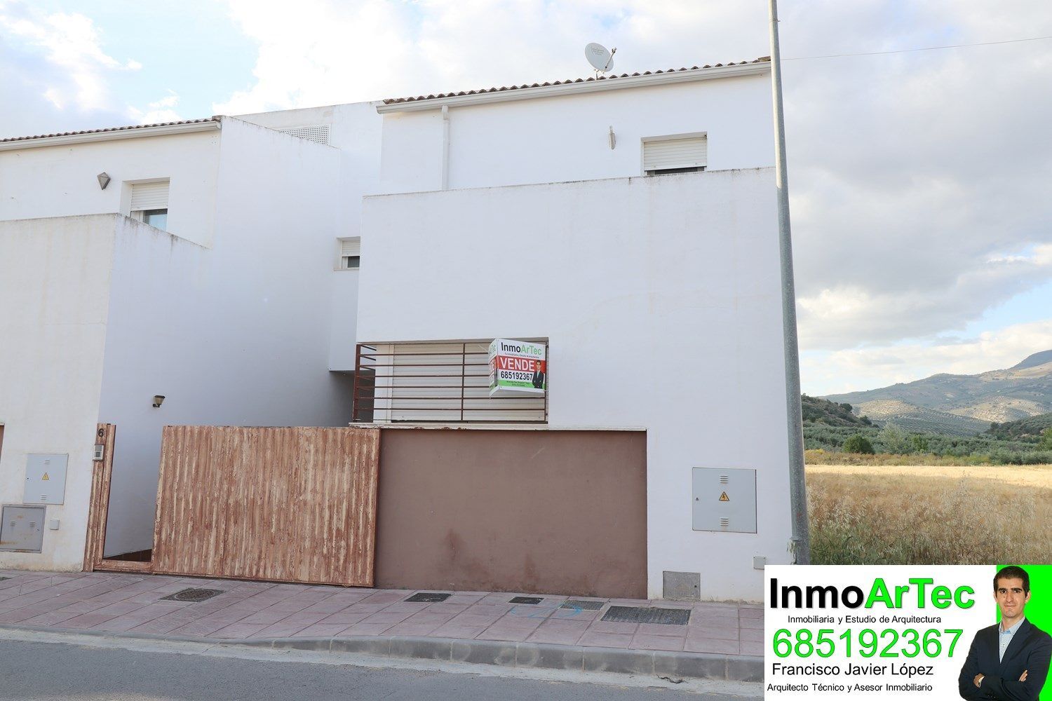Exterior view of House or chalet for sale in Íllora  with Air Conditioner, Terrace and Storage room