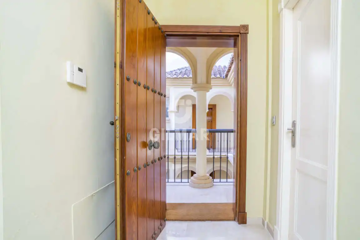 Maisonette zum Verkauf in Sotogrande mit Heizung, Abstellraum und Schwimmbad