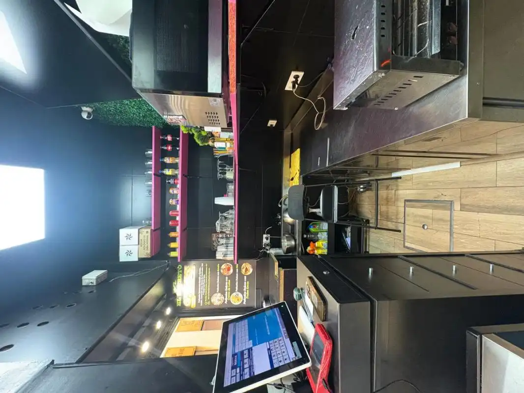 Local comercial en venta en Centro, imagen 2