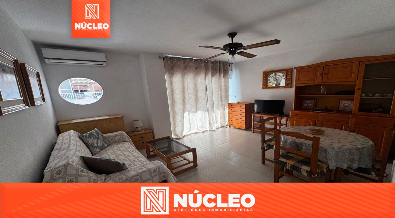 Living room of Flat to rent in Torrevieja  with Air Conditioner, Furnished and Internet