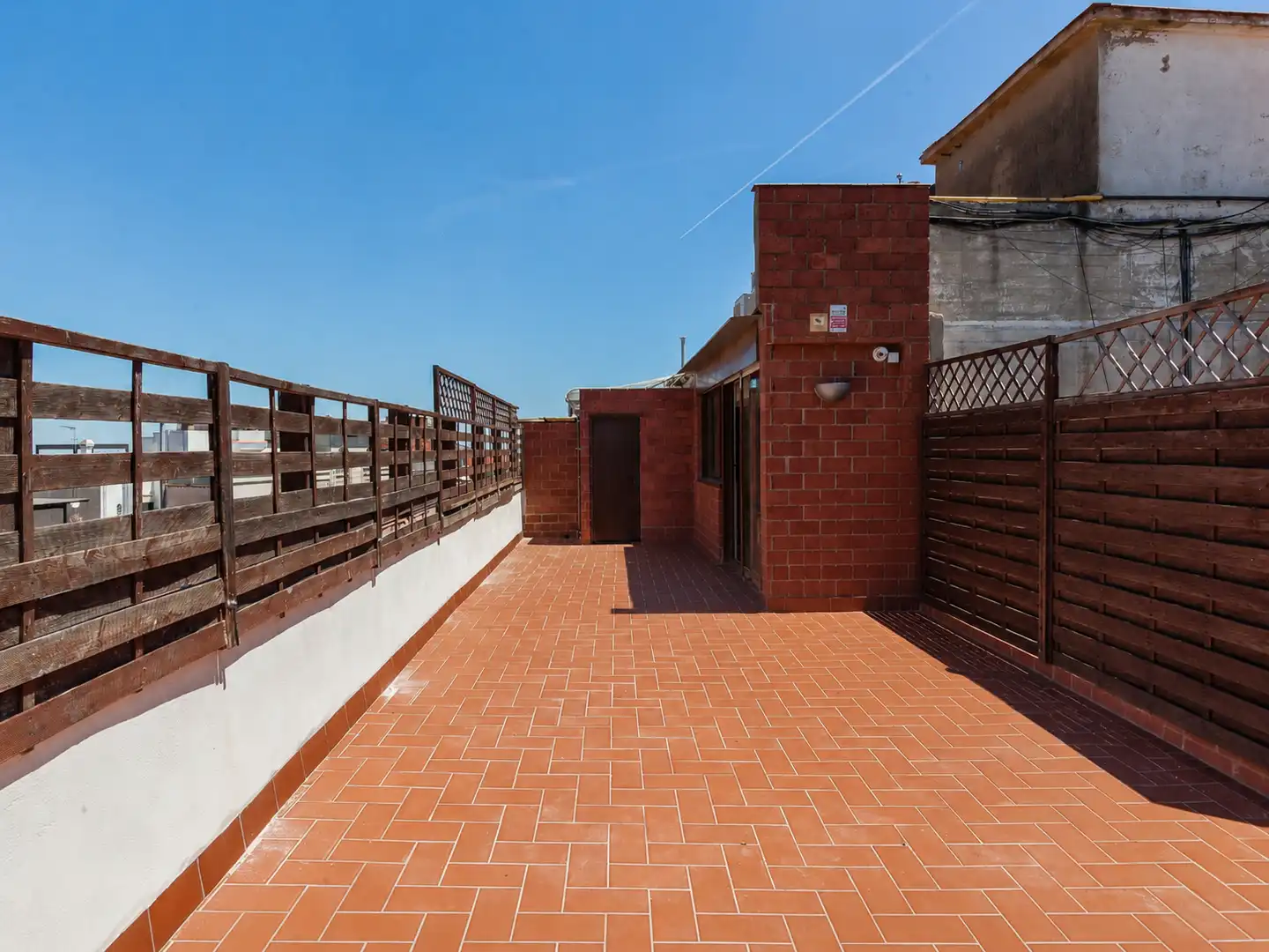 Terrasse von Dachboden zum Verkauf in Barcelona mit Klimaanlage, Terrasse und Abstellraum