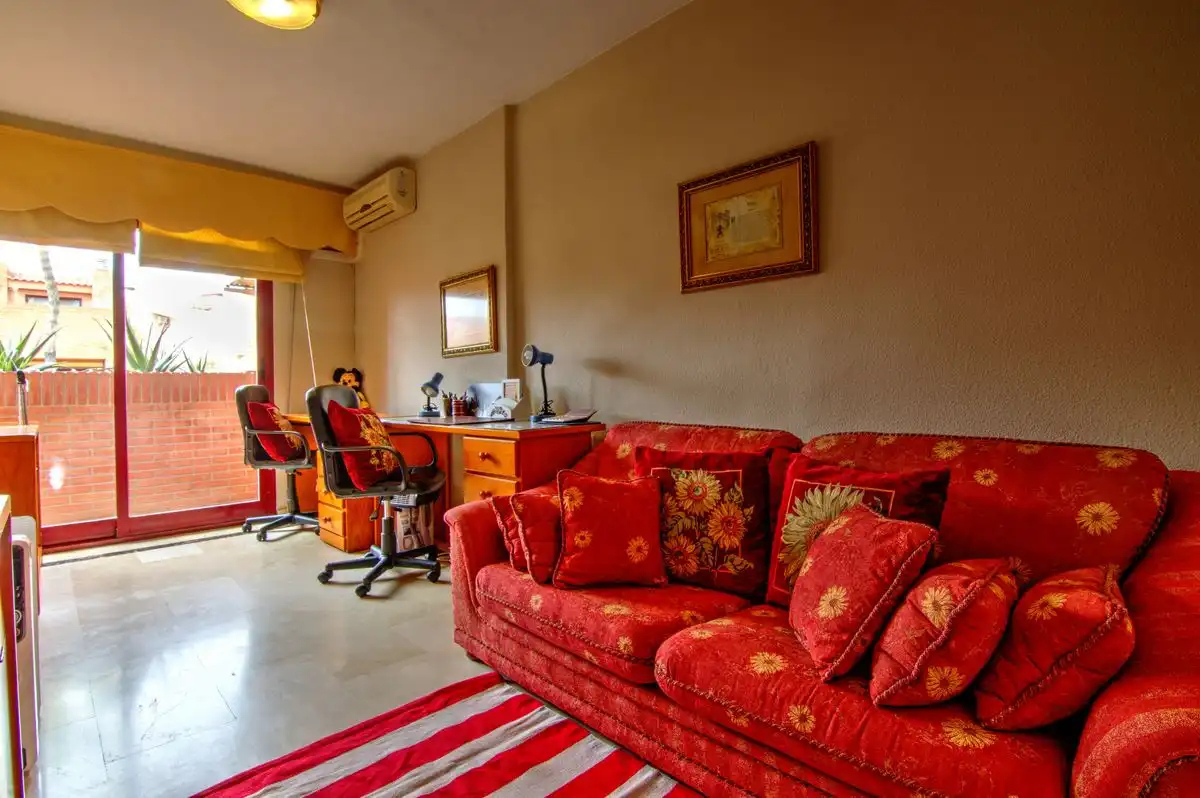 Casa aparellada amb terrassa en venda a Carrer de la Boga, imagen 19