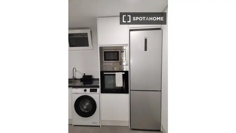 Cuina de Apartament per a compartir en Xirivella amb Aire condicionat i Terrassa