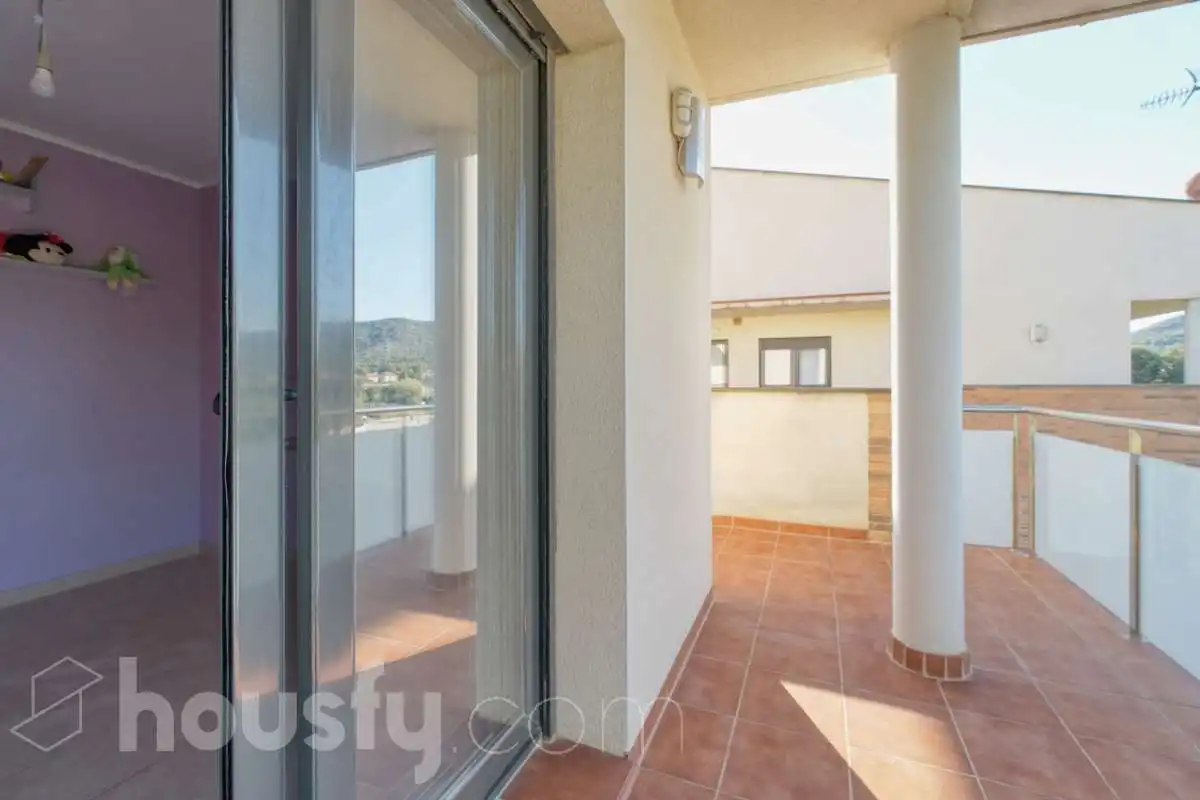 Terrasse von Maisonette zum Verkauf in Roda de Berà mit Klimaanlage, Terrasse und Abstellraum