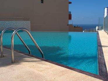 Ground floor with pool to rent in Avenida Adeje 300 17