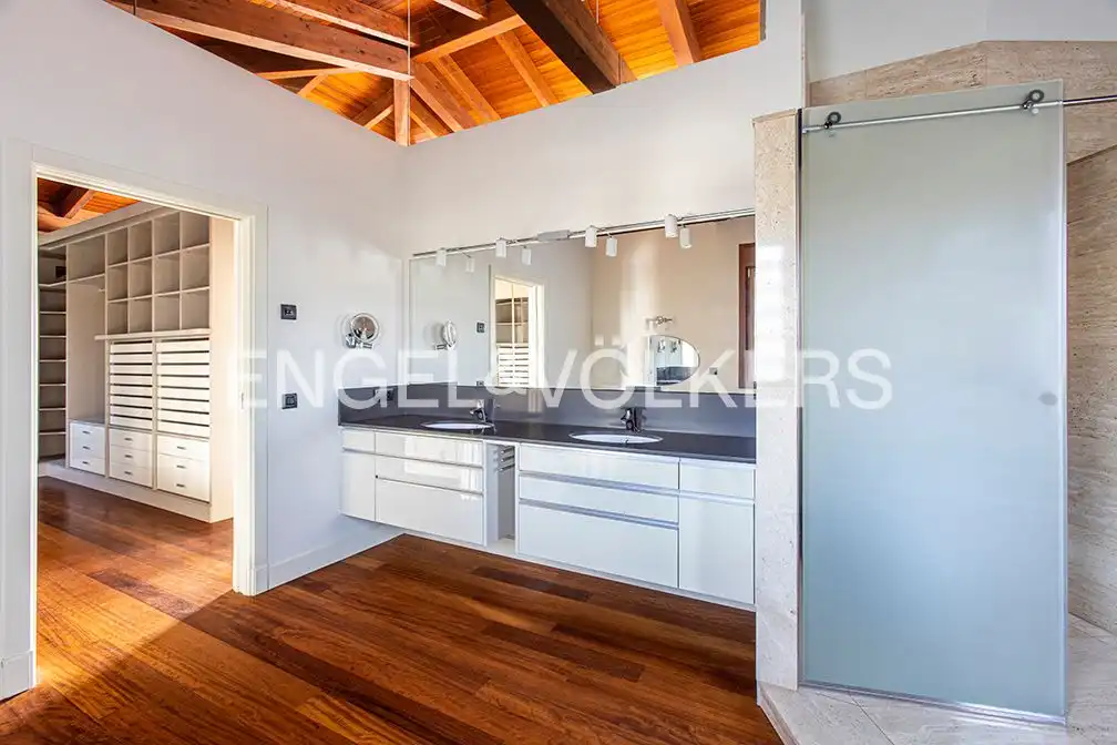Kitchen of Houses for sale in Gijón   with Air Conditioner, Heating and Private garden