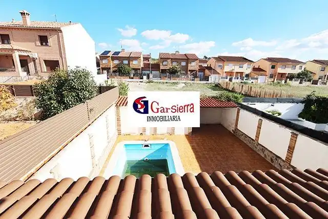 Vista exterior de Casa o chalet en venta en Esquivias con Calefacción, Jardín privado y Terraza