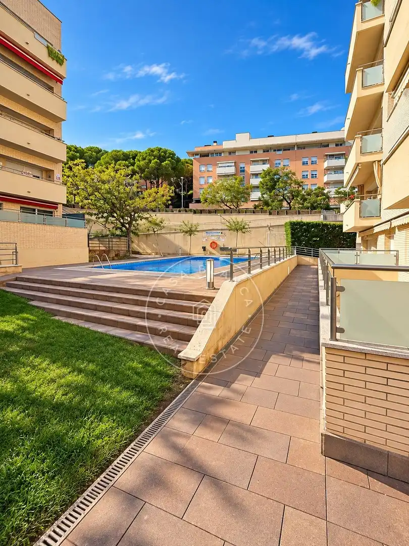 Swimming pool of Duplexes for sale in Santa Clotilde
