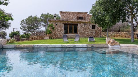 A la venta preciosa finca con piscina y con licencia de alquiler vacacional