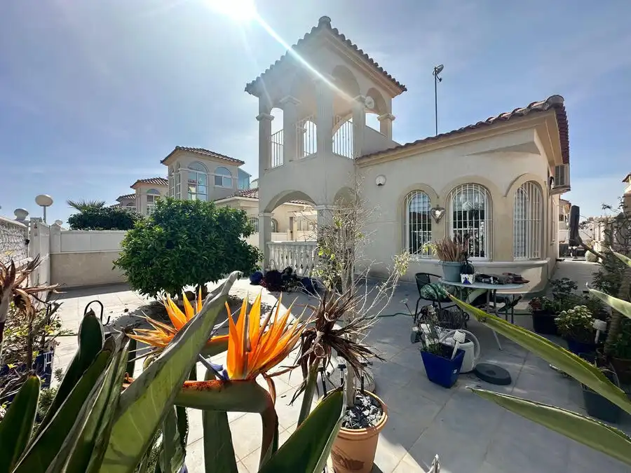 Haus zum Verkauf in Los Montesinos, imagen 2