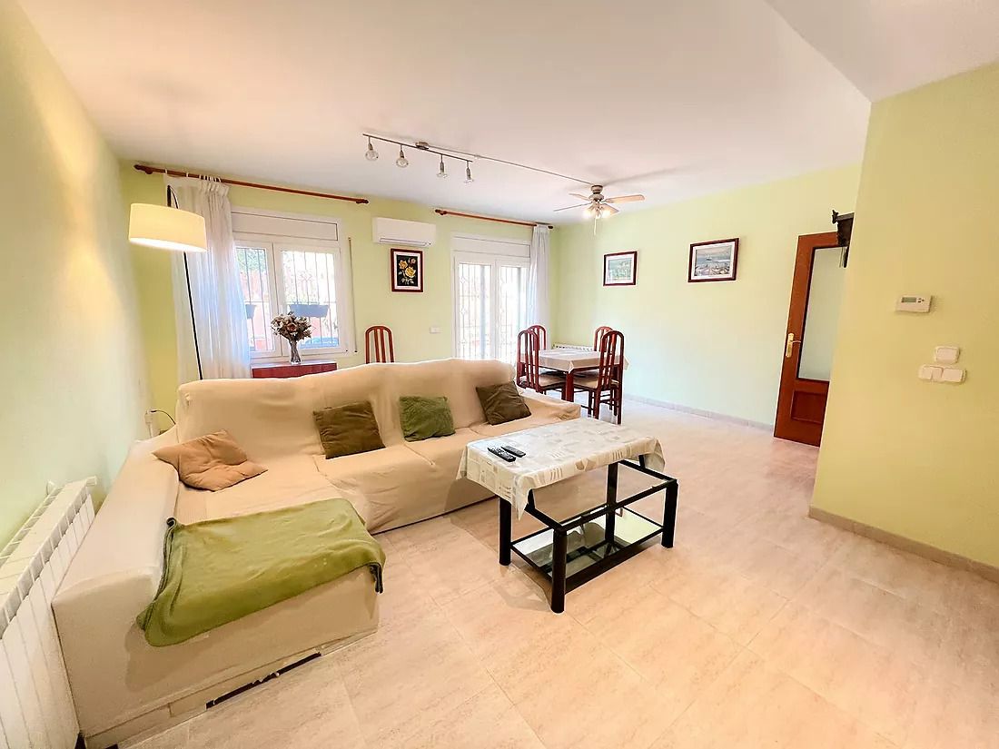 Living room of Apartment for sale in Sant Feliu de Guíxols