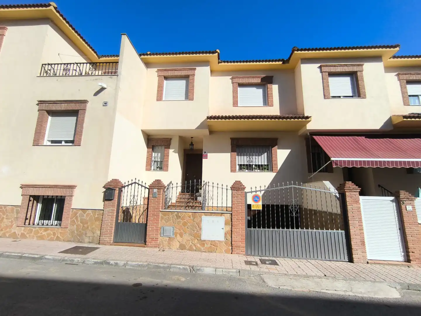 House for sale in Calle Girasol 1