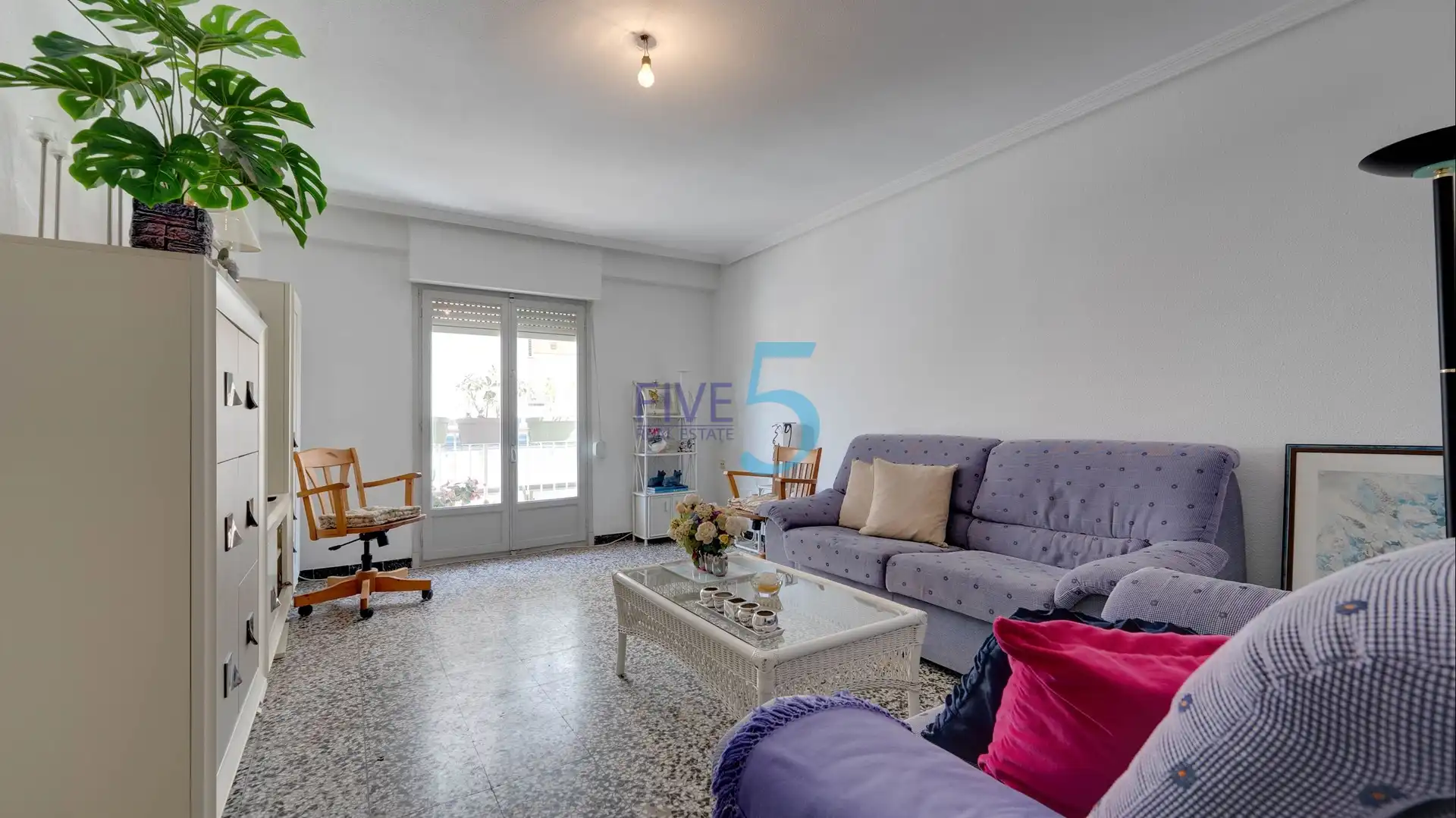 Living room of Flat for sale in Elche / Elx  with Furnished and Balcony