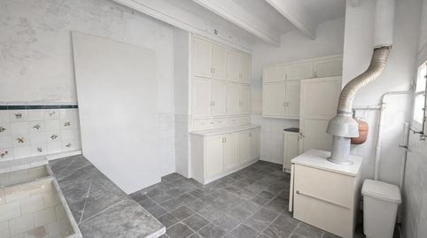 Magnífica propiedad con patio, terraza y estancias clásicas en el corazón de Mataró!, image 2