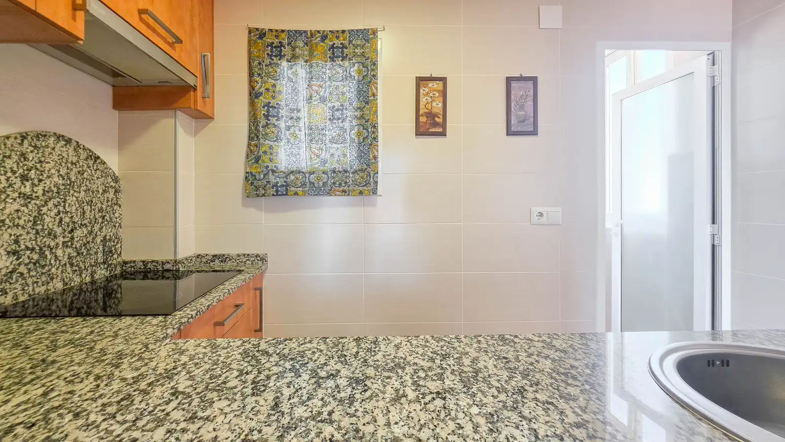 Cuina de Pis en venda en Gandia amb Aire condicionat, Calefacció i Jardí privat