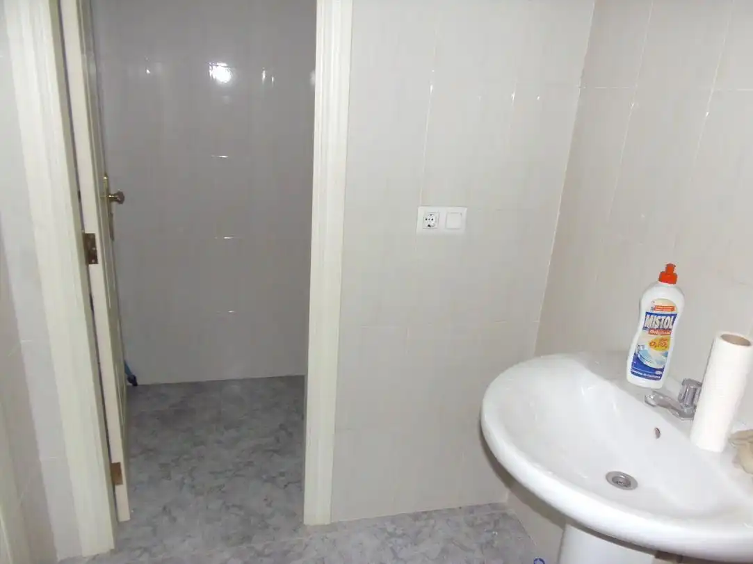 Baño de Local de alquiler en Castellón de la Plana / Castelló de la Plana