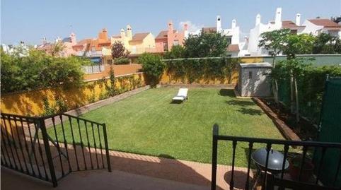 Foto 4 de Casa adosada en venda a Los Naranjos, Málaga